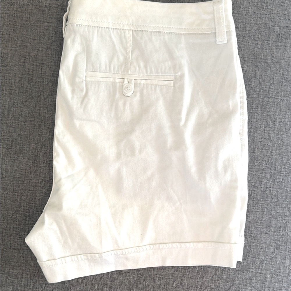 Liverpool women’s shorts. Stretch. Size 16/33
NWT. - Picture 6 of 6